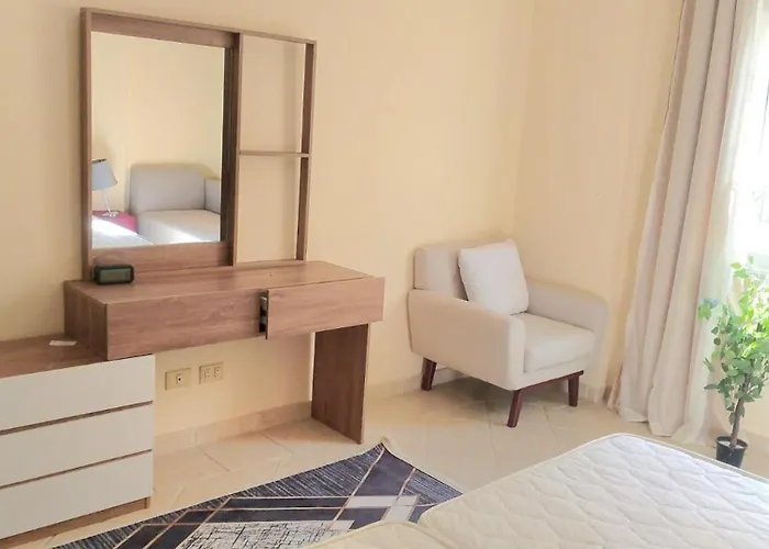 Palm Piazza Beachfront Lovely Daire *