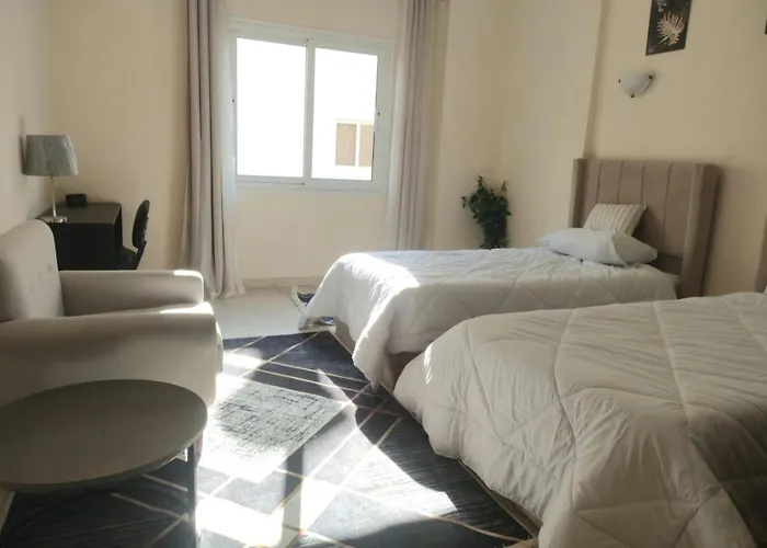 Palm Piazza Beachfront Lovely Daire