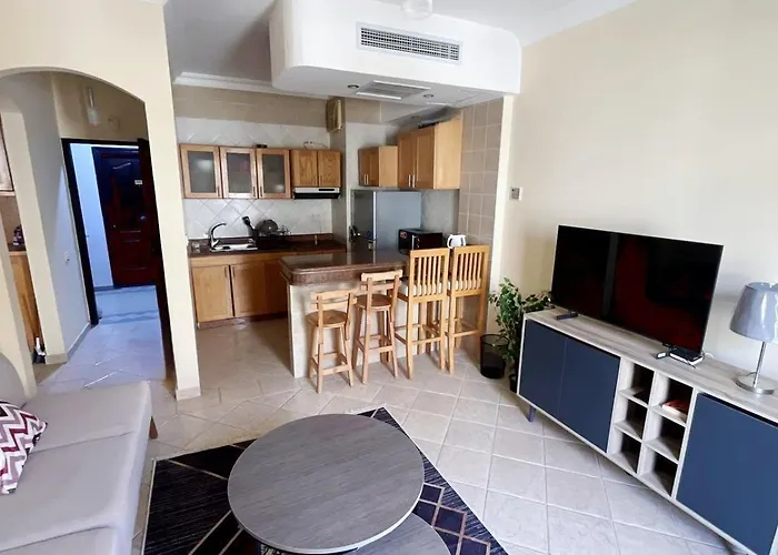 Daire Palm Piazza Beachfront Lovely