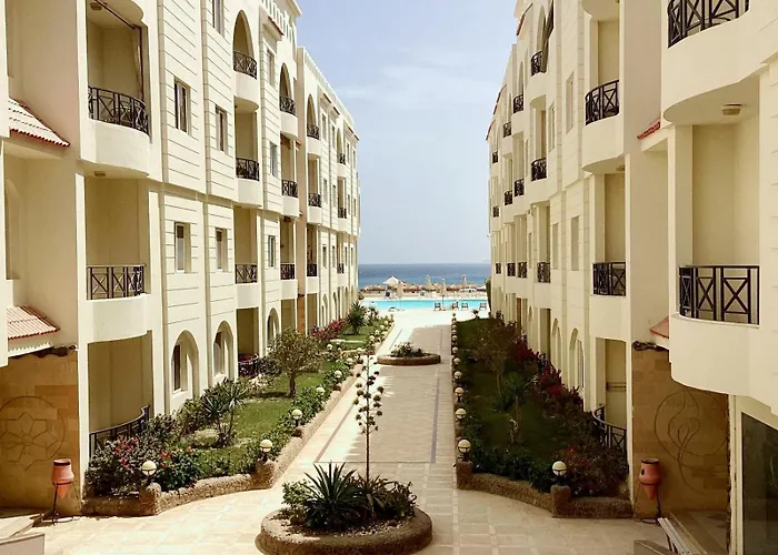 Daire Palm Piazza Beachfront Lovely